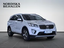 Grå Begagnad 2015 Kia Sorento SUV | 189 795 kr (Marknadspris)