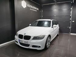 Vit Begagnad 2010 BMW 325 Comfort Edition Kombi | 89 900 kr (Marknadspris)