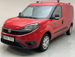 Röd Begagnad 2018 Fiat Doblò Minibuss | 70 000 kr