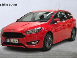 Röd Begagnad 2016 Ford Focus ST-Line Kombi | 99 900 kr (Dyr)