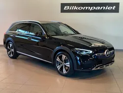 Svart Ny 2025 Mercedes C220 Kombi | 612 550 kr (Bra pris)