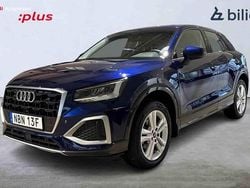 Blå Begagnad 2024 Audi Q2 SUV | 289 000 kr