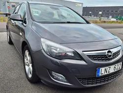 Grå Begagnad 2010 Opel Astra Enjoy Halvkombi | 59 900 kr (Marknadspris)