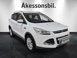 Vit Begagnad 2015 Ford Kuga Titanium SUV | 129 000 kr (Lite dyr)