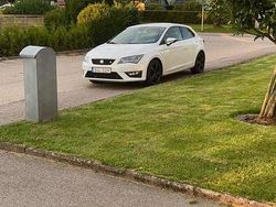 Vit Begagnad 2014 Seat Leon SC FR Halvkombi | 90 000 kr