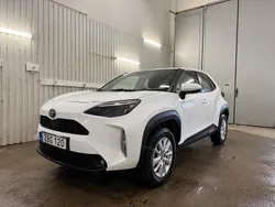 Vit Begagnad 2022 Toyota Yaris Cross Active SUV | 234 900 kr (Marknadspris)