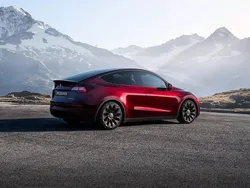 Begagnad 2023 Tesla Model Y SUV | 400 000 kr