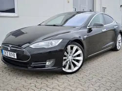 Svart Begagnad 2014 Tesla Model S Sedan | 259 900 kr (Dyr)