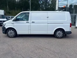 Vit Begagnad 2016 VW T6 Van | 97 300 kr