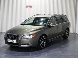 Grön Begagnad 2010 Volvo V70 Summum Kombi | 49 900 kr (Marknadspris)