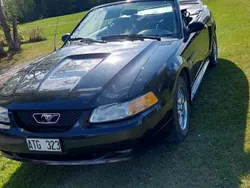Svart Begagnad 2000 Ford Mustang Cab | 70 000 kr (Bra pris)