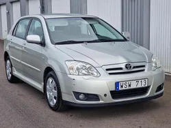 Silver Begagnad 2005 Toyota Corolla Halvkombi | 46 000 kr (Marknadspris)