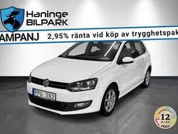 Vit Begagnad 2013 VW Polo Halvkombi | 79 500 kr (Marknadspris)