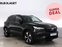 Svart Begagnad 2021 Volvo XC40 Core SUV | 319 500 kr