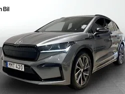 Grå (graphite grey metallic) Begagnad 2022 Skoda Enyaq iV SportLine SUV | 419 900 kr (Marknadspris)