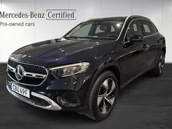 Mörkblå Begagnad 2024 Mercedes GLC300e Advanced Plus SUV | 629 000 kr