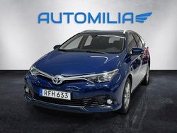 Blå Begagnad 2016 Toyota Auris Touring Sports Active Kombi | 139 900 kr (Marknadspris)