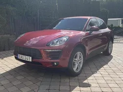 Röd Begagnad 2015 Porsche Macan S SUV | 329 000 kr (Marknadspris)