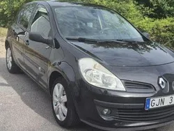 Svart Begagnad 2008 Renault Clio R.S. Halvkombi | 19 900 kr (Bra pris)
