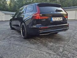 Svart Begagnad 2024 Volvo V60 Plus Kombi | 519 000 kr (Dyr)