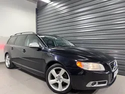 Svart Begagnad 2011 Volvo V70 R-Design Kombi | 94 900 kr (Marknadspris)