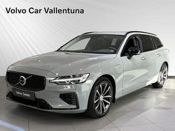 Grå Begagnad 2025 Volvo V60 Plus Kombi | 494 900 kr (Marknadspris)