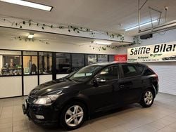 Svart Begagnad 2012 Kia Ceed Sportswagon Premium Kombi | 59 900 kr (Marknadspris)