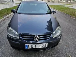 Grå Begagnad 2004 VW Golf IV Comfortline Halvkombi | 30 000 kr (Lite dyr)