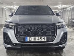 Silver Begagnad 2024 Audi Q7 S-Line SUV | 849 000 kr (Marknadspris)