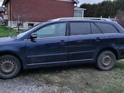 Begagnad 2008 Toyota Avensis Kombi | 28 000 kr (Lite dyr)