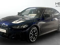 Blå (blue) Begagnad 2025 BMW i4 Comfort Edition Sedan | 668 700 kr (Marknadspris)