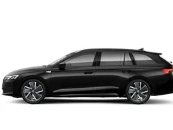 Svart Ny 2024 Skoda Octavia SportLine Kombi | 459 000 kr (Dyr)