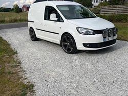 Vit Begagnad 2012 VW Caddy Minibuss | 65 000 kr (Lite dyr)