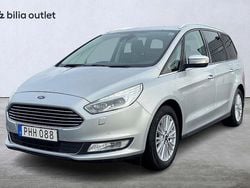 Grå Begagnad 2017 Ford Galaxy Titanium Minibuss | 154 900 kr (Marknadspris)