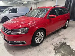 Röd Begagnad 2013 VW Passat Kombi | 59 900 kr (Marknadspris)