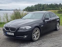 Svart Begagnad 2013 BMW 520 Sedan | 85 900 kr (Superpris)