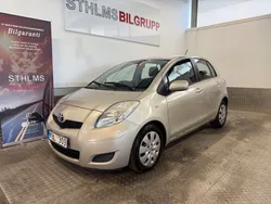 Ljusbrun (brun) Begagnad 2009 Toyota Yaris Halvkombi | 39 900 kr (Marknadspris)