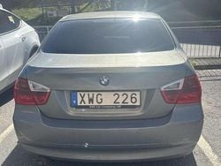 Blå Begagnad 2006 BMW 320 Advantage Sedan | 37 000 kr (Superpris)