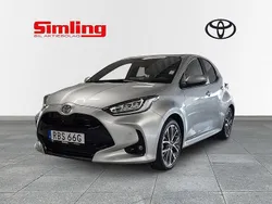 Silver Begagnad 2025 Toyota Yaris Hybrid Style Halvkombi | 299 900 kr (Marknadspris)