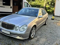 Silver Begagnad 2005 Mercedes E350 Avantgarde Sedan | 85 000 kr
