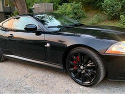 Svart Begagnad 2007 Jaguar XK R Sportkupé | 195 000 kr