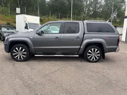 Blå (mörkgrå) Begagnad 2017 VW Amarok Aventura Pickup | 136 800 kr