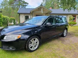 Svart Begagnad 2013 Volvo V70 Momentum Kombi | 125 000 kr (Marknadspris)