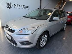 Grå Begagnad 2011 Ford Focus Platinum Kombi | 49 900 kr (Marknadspris)