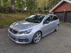 Grå Begagnad 2019 Peugeot 308 Kombi | 140 000 kr (Marknadspris)