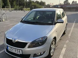 Silver Begagnad 2015 Skoda Fabia Ambiente Halvkombi | 65 000 kr (Marknadspris)