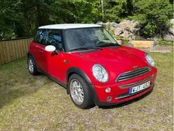 Röd Begagnad 2005 Mini Cooper Halvkombi | 42 000 kr (Bra pris)