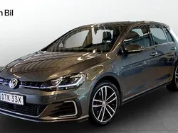 Begagnad 2020 VW Golf VIII GTE Sedan | 239 900 kr (Bra pris)