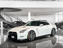 Vit Begagnad 2010 Nissan GT-R SV Sportkupé | 1 099 000 kr