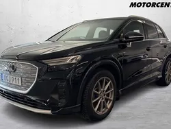 Svart Begagnad 2022 Audi Q4 e-tron Proline SUV | 439 000 kr (Marknadspris)